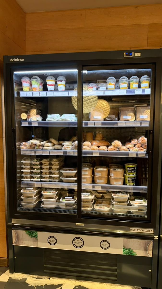 Acrylic Sliding Doors for Display Chillers — site photo 2